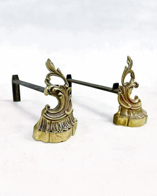 PAIRE DE CHENETS ANCIENS EN BRONZE DORÉ