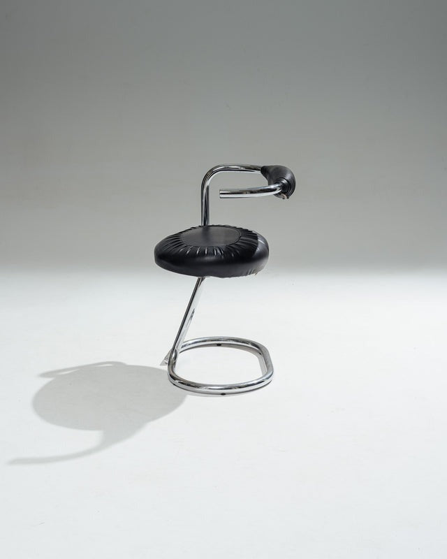 PAIRE DE CHAISES 'COBRA', GIOTTO STOPPINO, 1970s