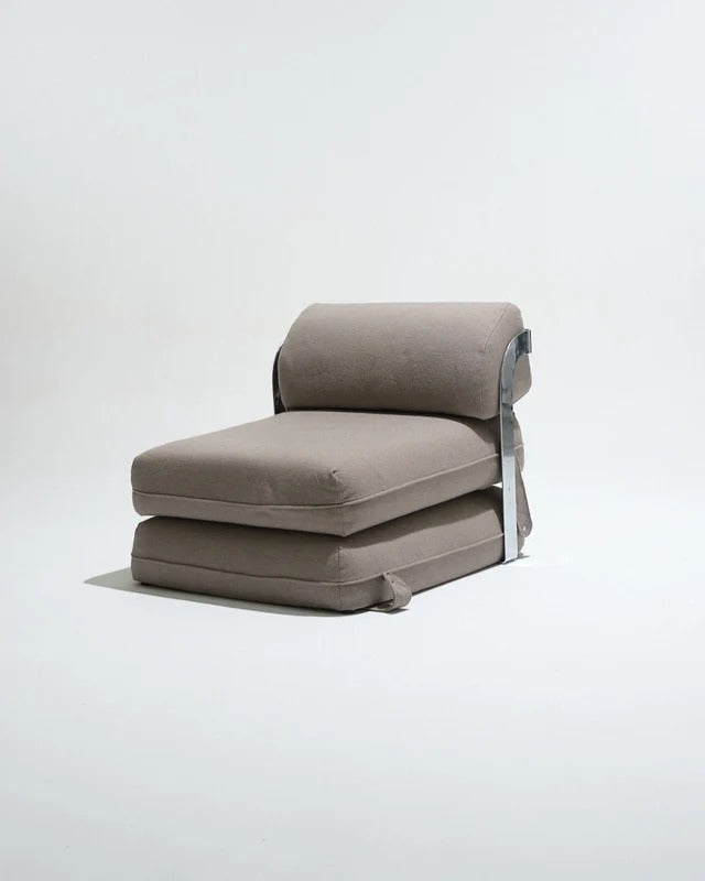PAIRE DE CHAUFFEUSES CONVERTIBLES, STRUCTURE MÉTAL, 1970s