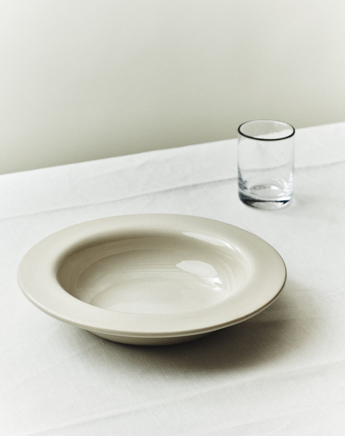 SR DRINKING LOW GLASS