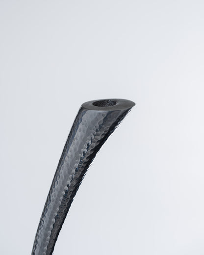 BOUGEOIR CURLY EN MÉTAL MARTELÉ, 1970s