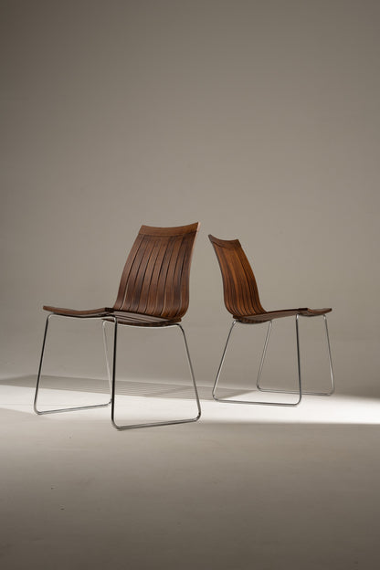 PAIRE DE CHAISES EN BOIS ET ACIER SCANDIA, HANS BRATTRUD, 1960s