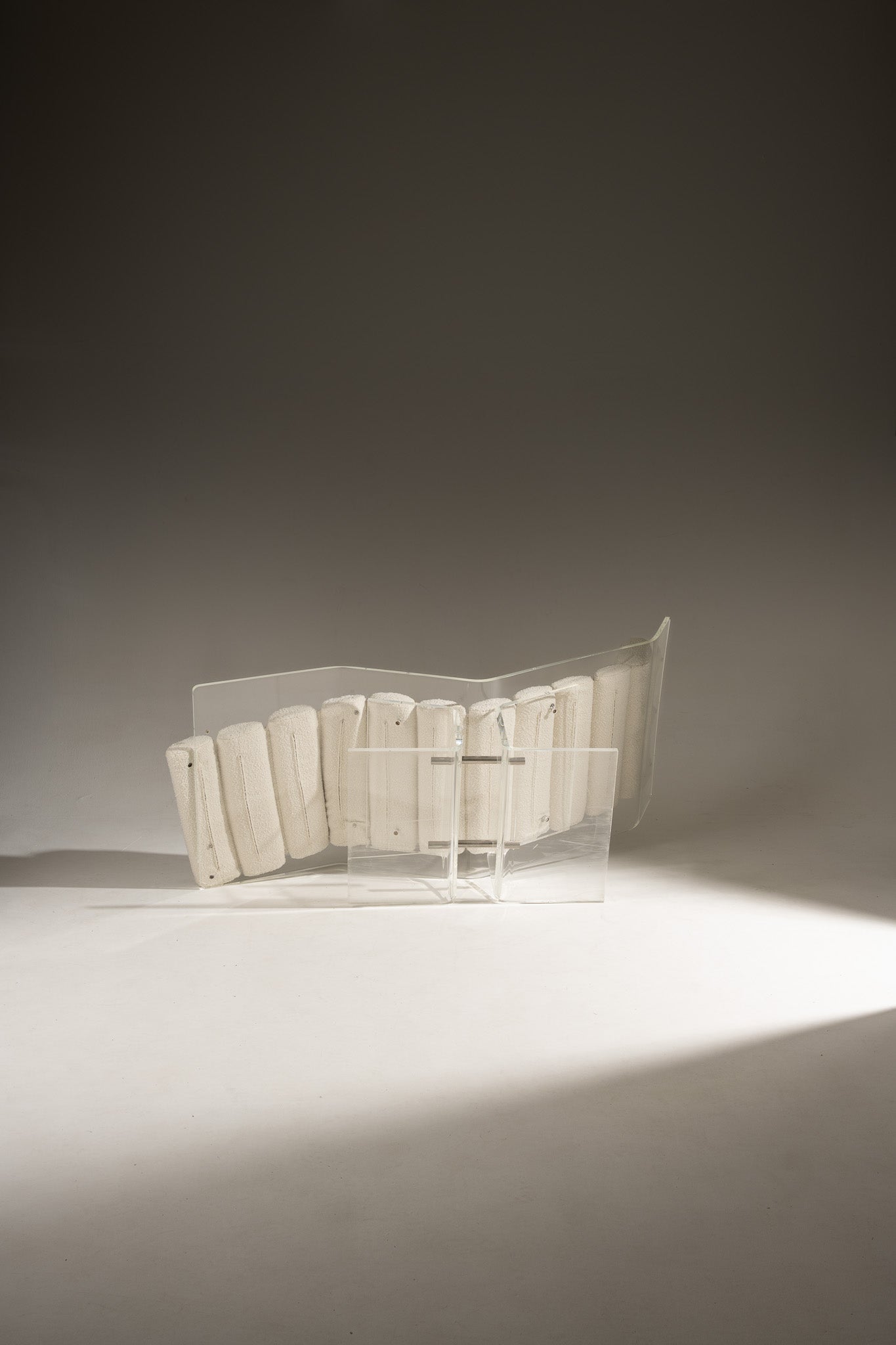 PLEXIGLASS LOUNGE CHAIR, 1970s