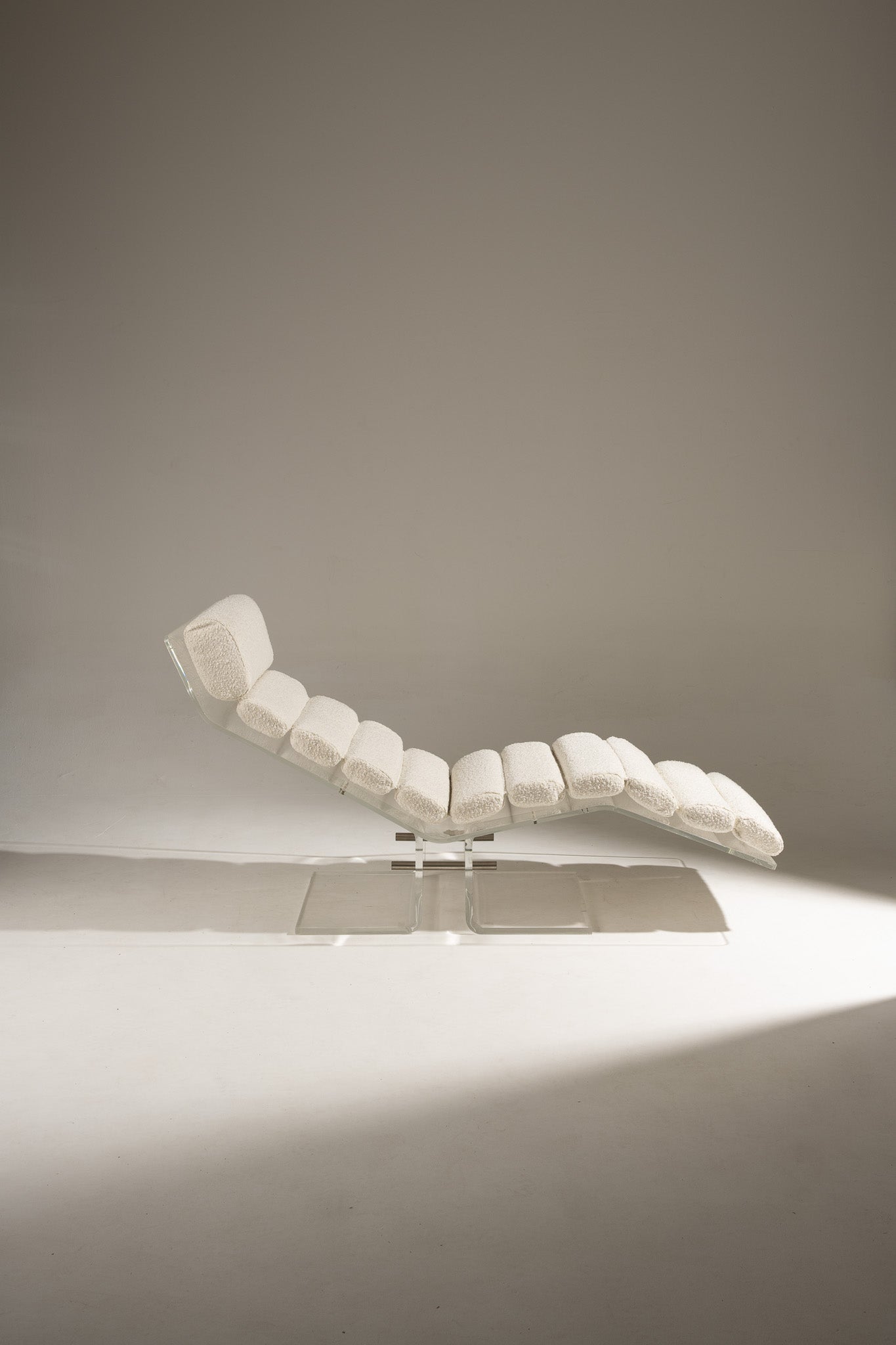 PLEXIGLASS LOUNGE CHAIR, 1970s