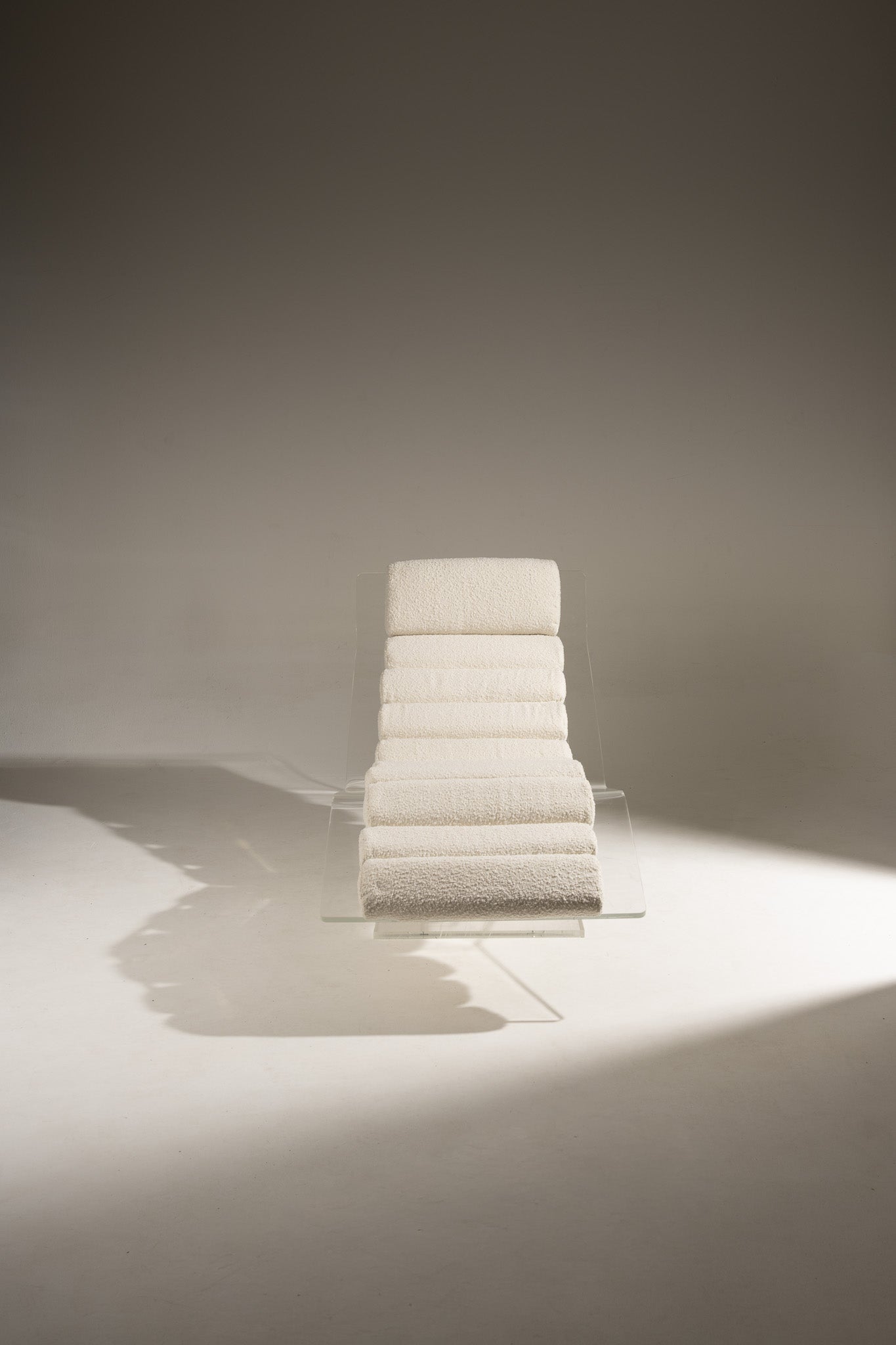 PLEXIGLASS LOUNGE CHAIR, 1970s